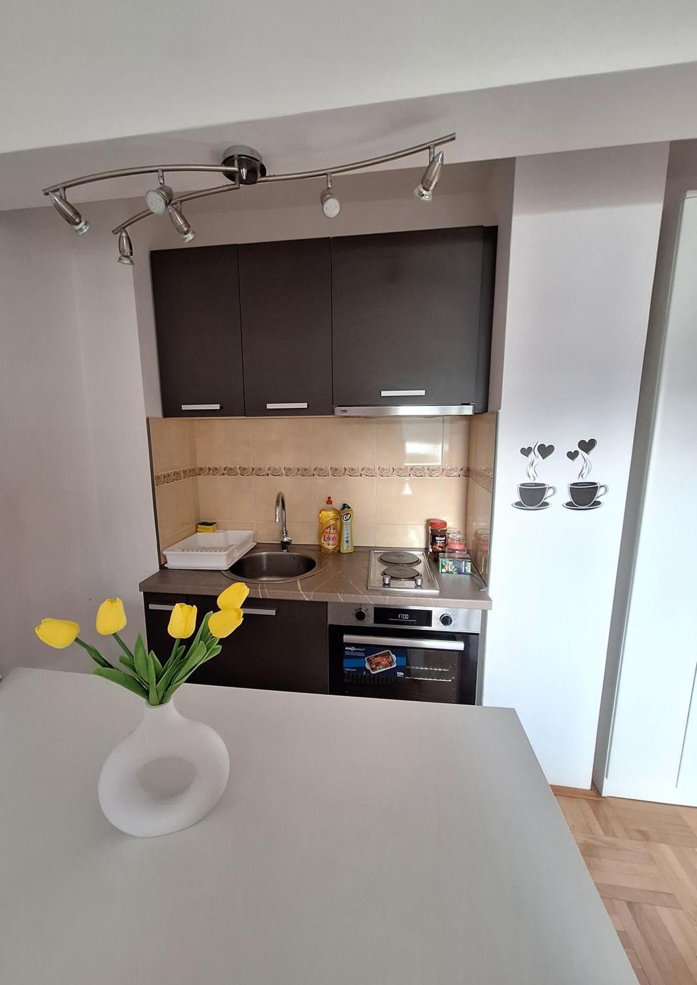 Apartment Story *